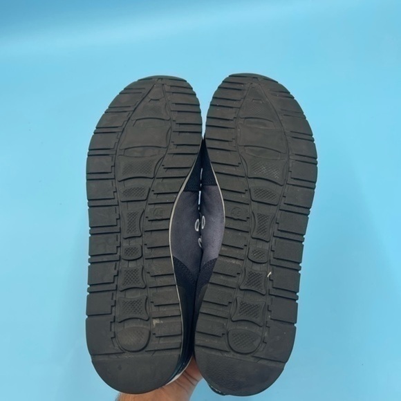 DENZ Navy Sneakers - Picture 5 of 5